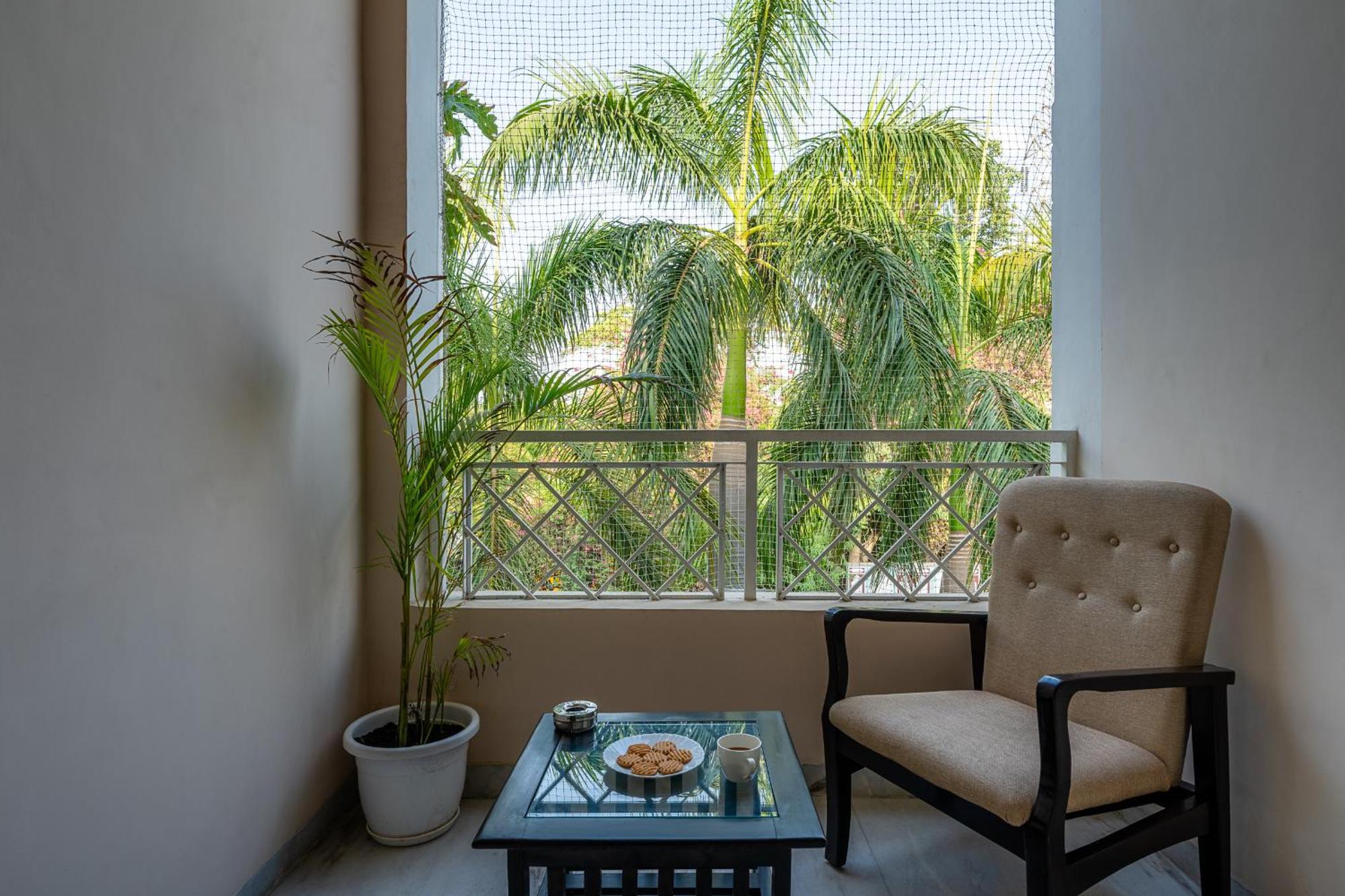 Nine Palms Resort Jaipur Buitenkant foto